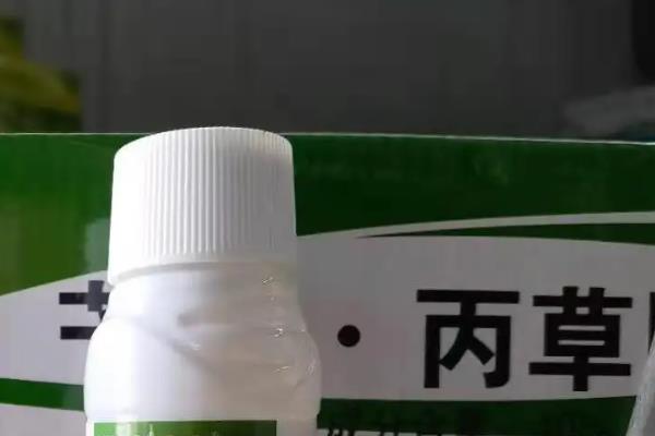 使用草甘膦要注意什么,喷施时需注意避免喷洒至非目标植物上