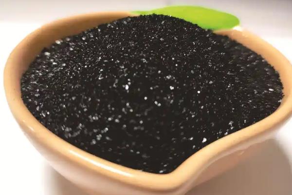 怎么使用土壤活化剂，可将其代替清水喷洒