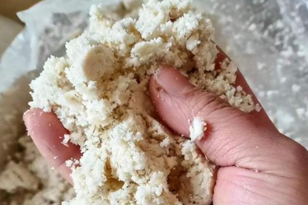 秋季钓鲢鳙鱼的技巧，中秋要在晴朗天气的中午出钓