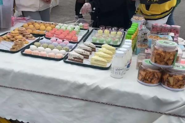 冬天有什么赚钱项目，可考虑开办奶茶店、火锅店、干洗店等