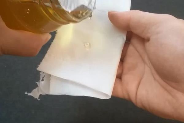 掺白糖的蜂蜜如何辨别，可通过味道、结晶状态来辨别