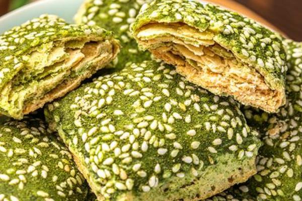 浙江宁波的特产，有三北豆酥糖、红膏蟹糊等