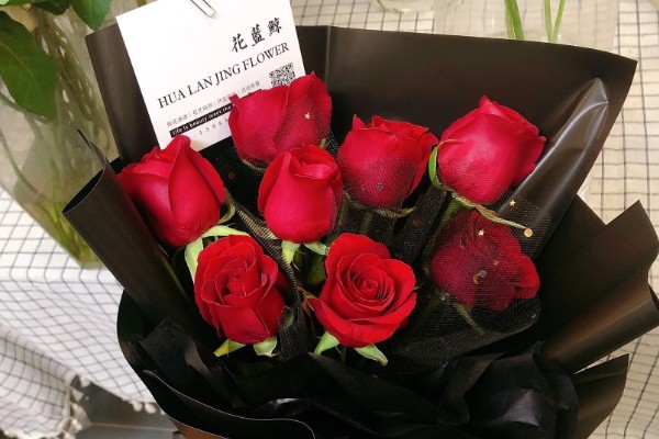 26朵玫瑰的含义，代表我心属于你