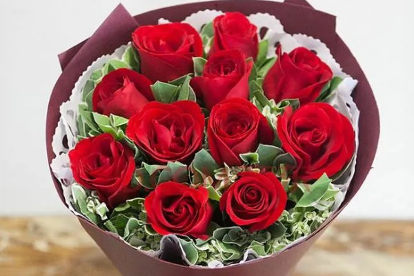 26朵玫瑰的含义，代表我心属于你