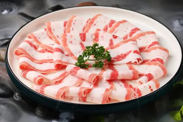 肥牛不包括牛尾还是外脊,不包含牛尾