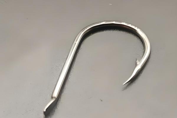 2号伊势尼钩可以钓几斤的鱼，完全能应付2斤以内的鱼类