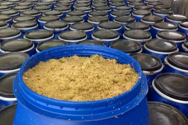 发酵豆粕有什么弊端,保存时间比不上普通豆粕