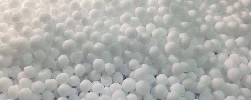 硝态氮肥有什么特点，其溶解度比较大