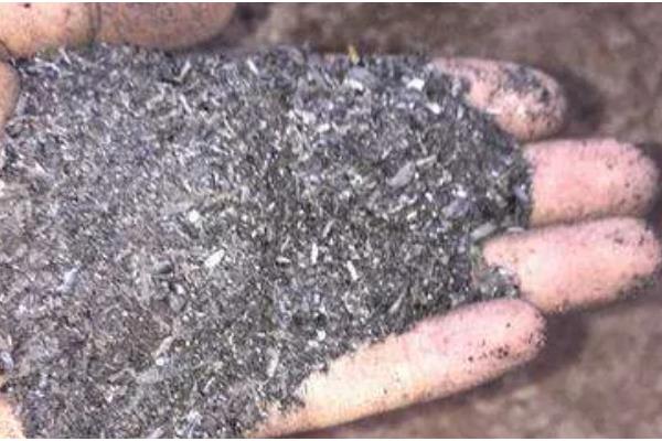 草木灰的主要成分，是碳酸钾