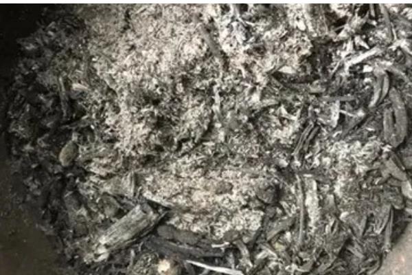 草木灰的主要成分，是碳酸钾