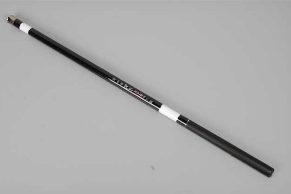 鱼竿调性和硬度是什么，调性是指鱼竿水平受力时弯曲点位置比