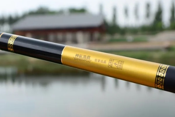 8.1米鱼竿的适宜重量，一般是300-400克