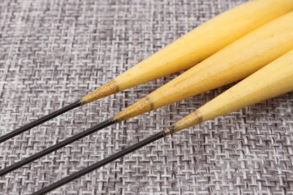 短浮漂和长浮漂的区别，前者翻身速度快、后者翻身速度慢