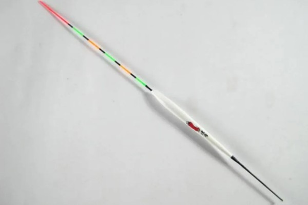 短浮漂和长浮漂的区别，前者翻身速度快、后者翻身速度慢