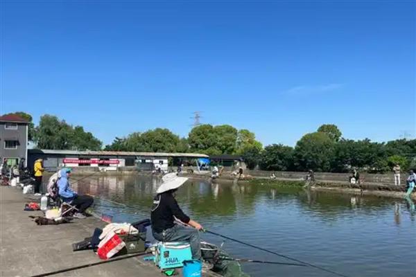 5米4鱼竿的适宜重量，一般为140-160克