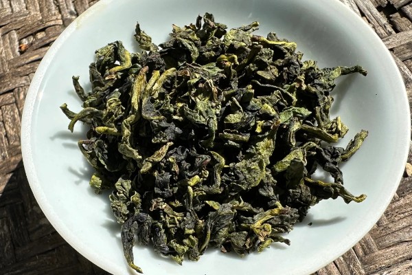 安溪铁观音的特征，其香气浓郁持久
