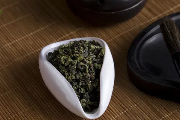 安溪铁观音的特征，其香气浓郁持久