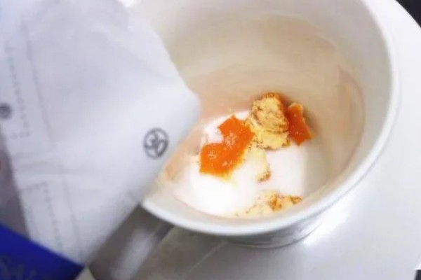 牛奶能不能浇花，发酵后才能使用