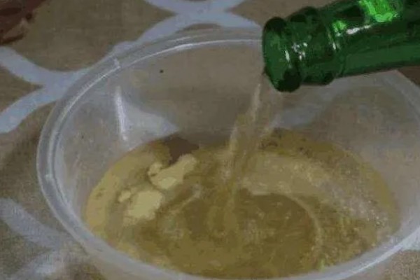 牛奶能不能浇花，发酵后才能使用