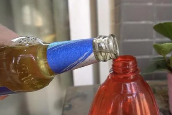 牛奶能不能浇花，发酵后才能使用