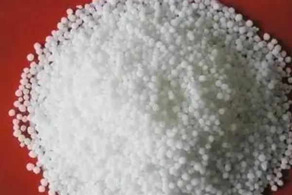 氮肥是哪种肥料，有硝酸铵，氨水，尿素等