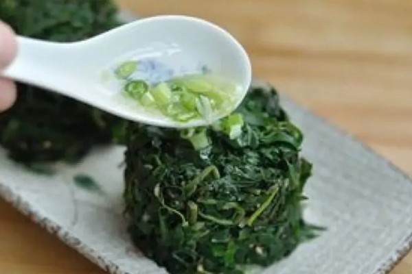 桑树和桑葚树的区别,经济价值不同