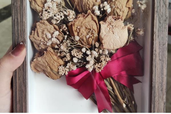 将鲜花制成干花需要倒挂多久，挂在阴凉通风处仅需7-15天左右