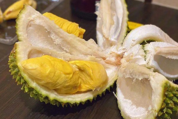 榴莲的成熟时间，在6-12月成熟