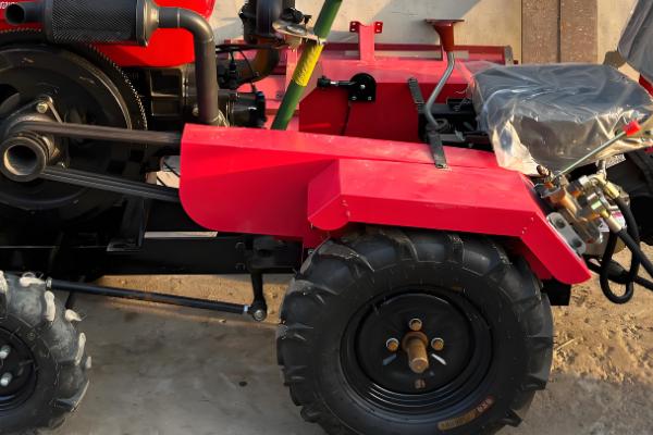 农用小四轮自重几斤,主要跟车的构造有关