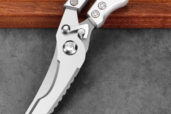 豌豆的打尖时间，可以在每年的春季进行