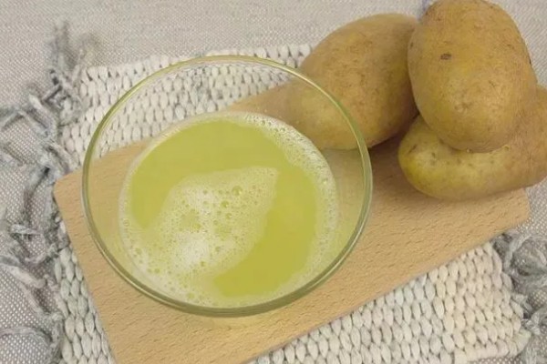 平菇菌包怎么种植,每天要对菌包两头喷水