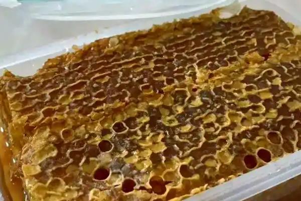 老巢蜜的价格,一般在60元以上一斤