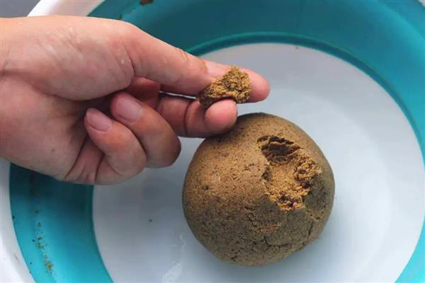 拉饵的制作方法，拉丝粉的比例要控制在10-15%左右