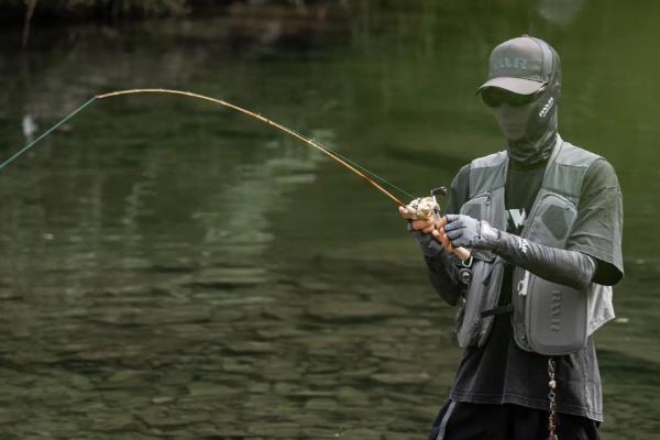 路亚狗鱼的时间,5-10月份是最佳时期