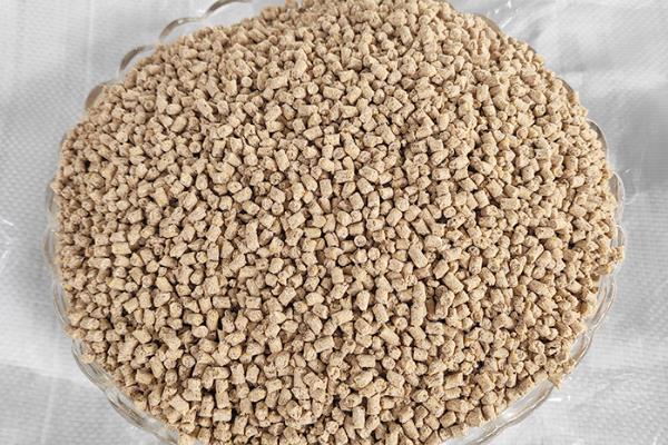 养猪用什么粗饲料，以干草、农副产品类为主